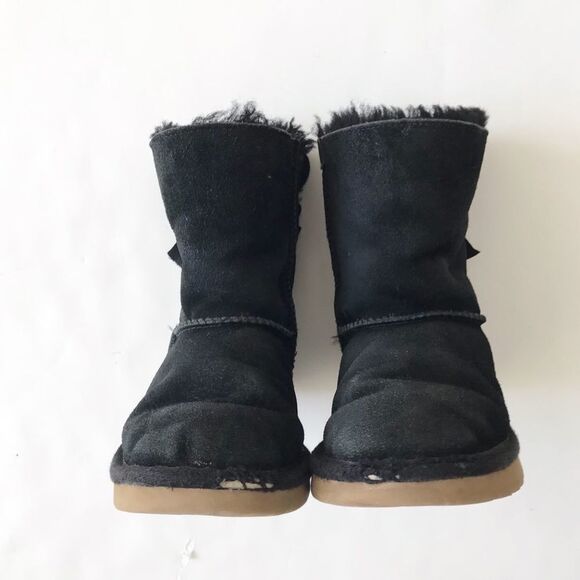 UGG black Bailey bow boots GUC - wear by the toes size 13 - Picture 4 of 9